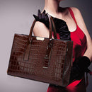 Bolsa Feminina em Couro Detalhado - Pague 1 Leve 3