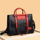 Bolsa de Mão com Alça de Ombro